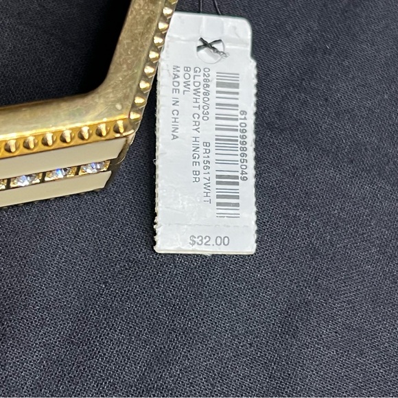 NWT Hinged Rhinestone Bangle - Picture 3 of 8